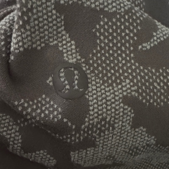 Women's Lilulemon Camouflage Jogger Pants - Picture 7 of 8